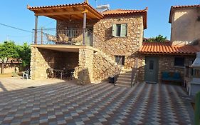 Villa Alonia
